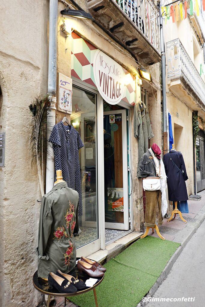 Absolute vintage store vintage shopping in Montpellier France