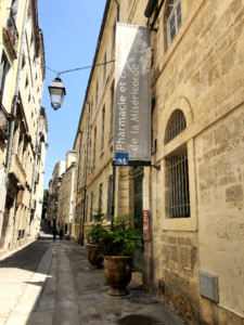 Secret insolite hidden gems things to do in Montpellier: Pharmacie de la Miséricorde (Miséricorde Pharmacy)