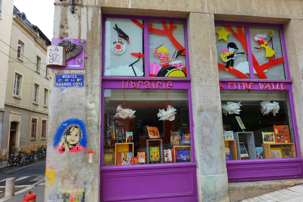 Montée de la Grande Côte croix rousse librairie bookstore lyon