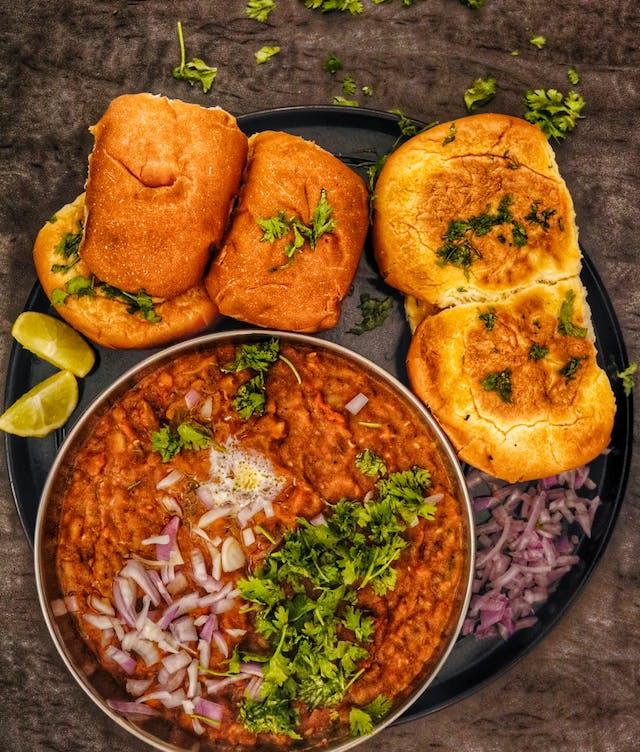 indian misal pav vegan food dish