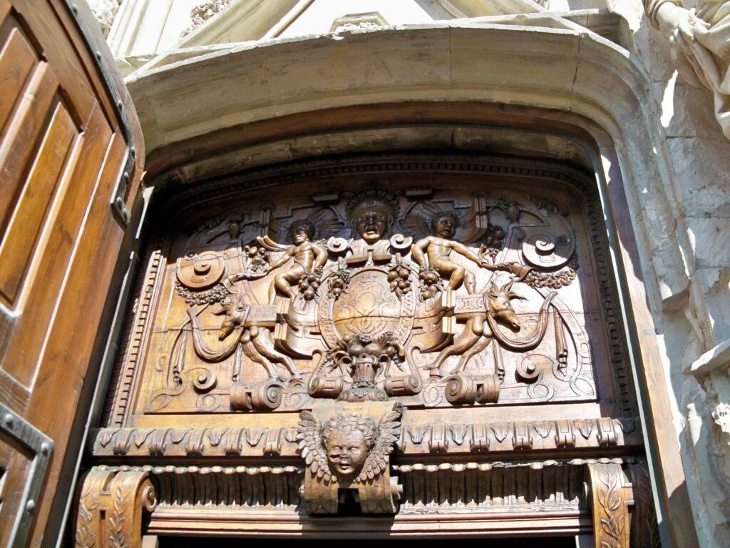 wood door of saint peter's basilica in avignon 