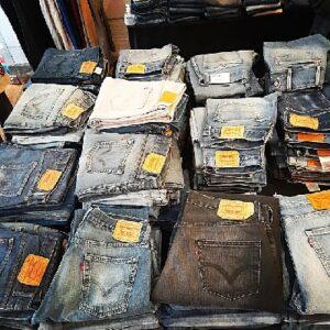 Fripsap vintage and thrift store shopping in Montpellier France with levi jeans