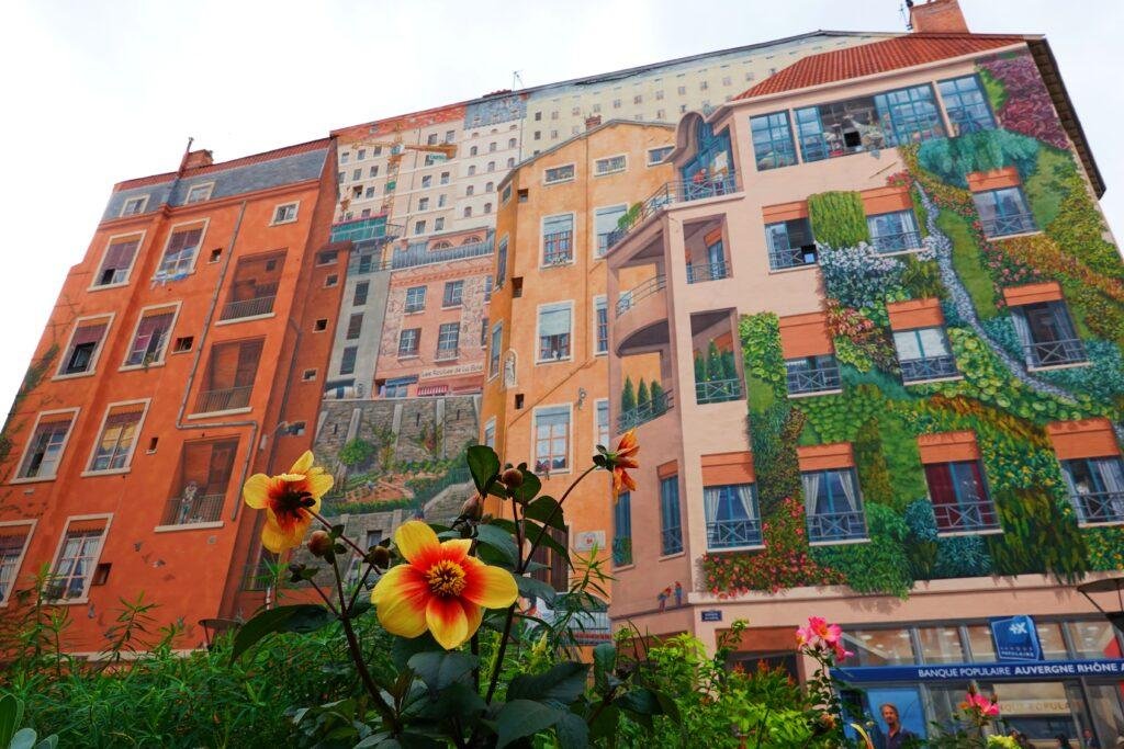 mur des canuts croix rousse lyon fresco