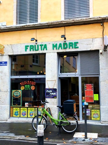 fruta madre vegan food lyon restaurant croix rousse